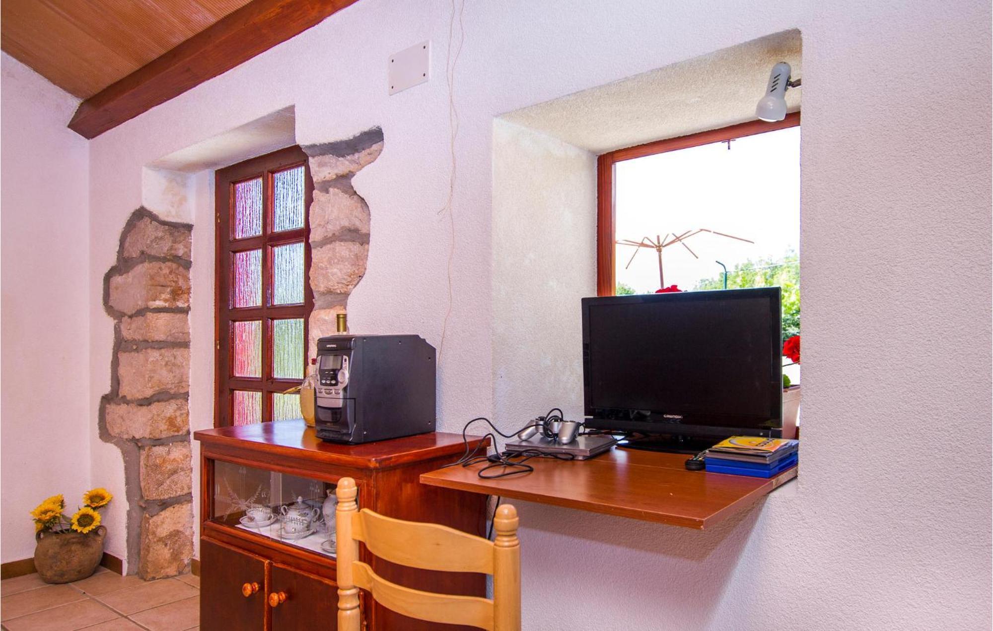 3 Bedroom Nice Home In Breg Raša Exterior foto